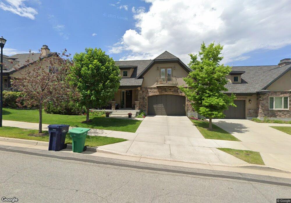 10804 S Hidden Wood Dr, Sandy, UT 84092 - photo 1