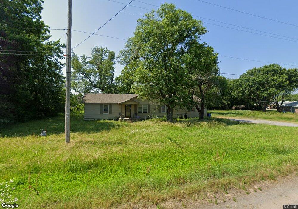 217 E Main St, Chouteau, OK 74337 - photo 1