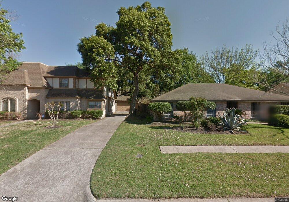 5342 Oak Cove Dr, Houston, TX 77091 - photo 1