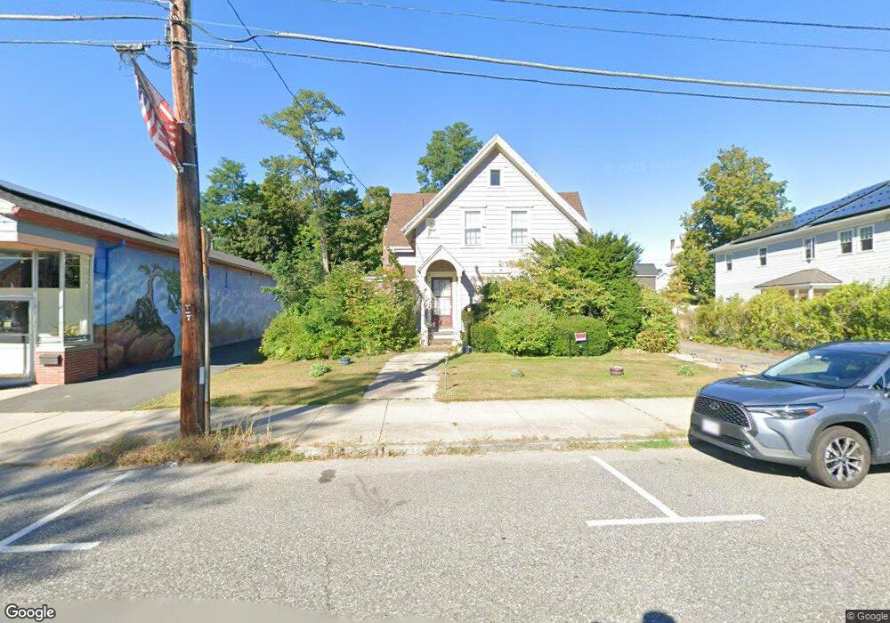 72 Maple St, Florence, MA 01062 - photo 1