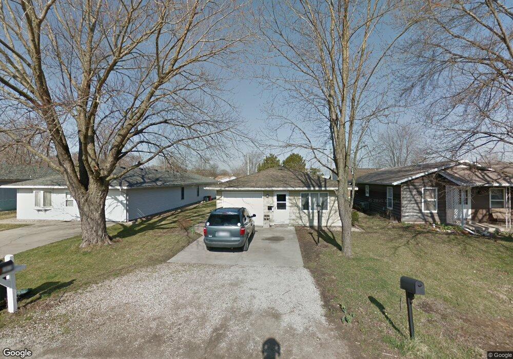 1809 N Logan St, Lincoln, IL 62656 - photo 1