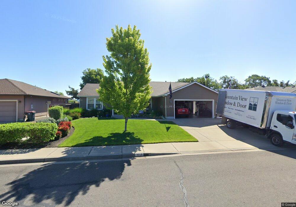 1640 Naples Dr, Central Point, OR 97502 - photo 1