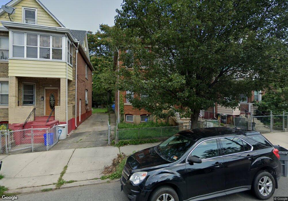 21 Krueger Place, Passaic, NJ 07055 - photo 1