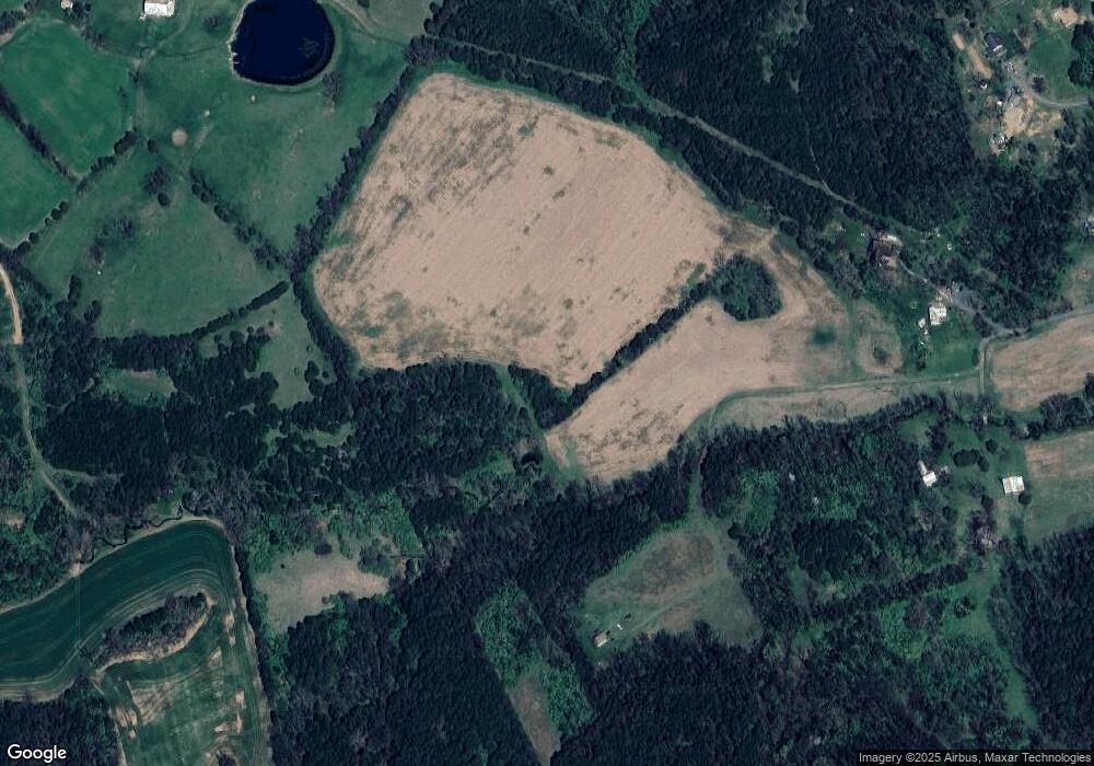 424 Tumbling Run Ln, Strasburg, VA 22657 - photo 1