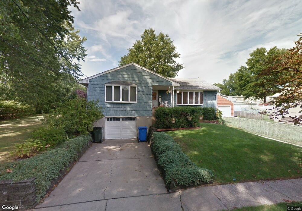 166 Wedgewood Ave, Woodbridge, NJ 07095 - photo 1