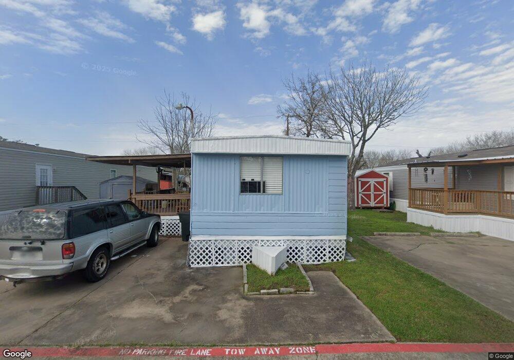2315 Mustang Rd, Alvin, TX 77511 - photo 1