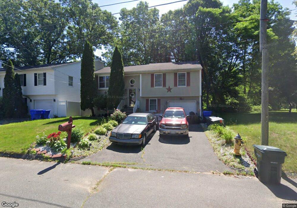 163 Jamaica St, Springfield, MA 01119 - photo 1
