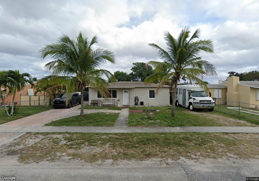 2332 Seminole Blvd, West Palm Beach, FL 33409 - photo 1