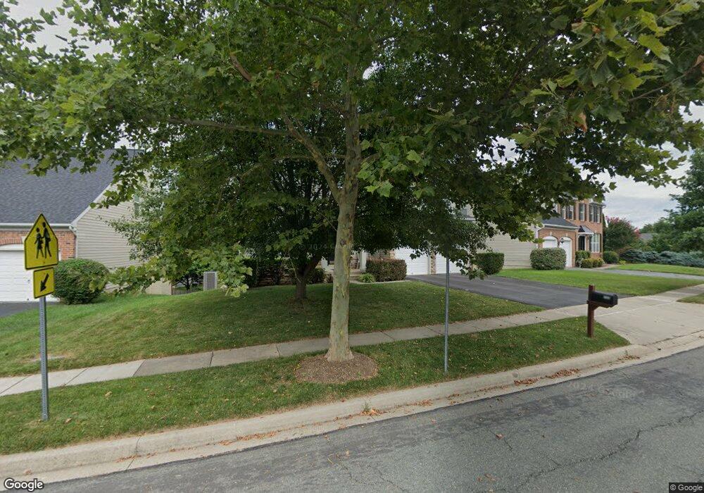 21318 Village Green Cir, Germantown, MD 20876 - photo 1