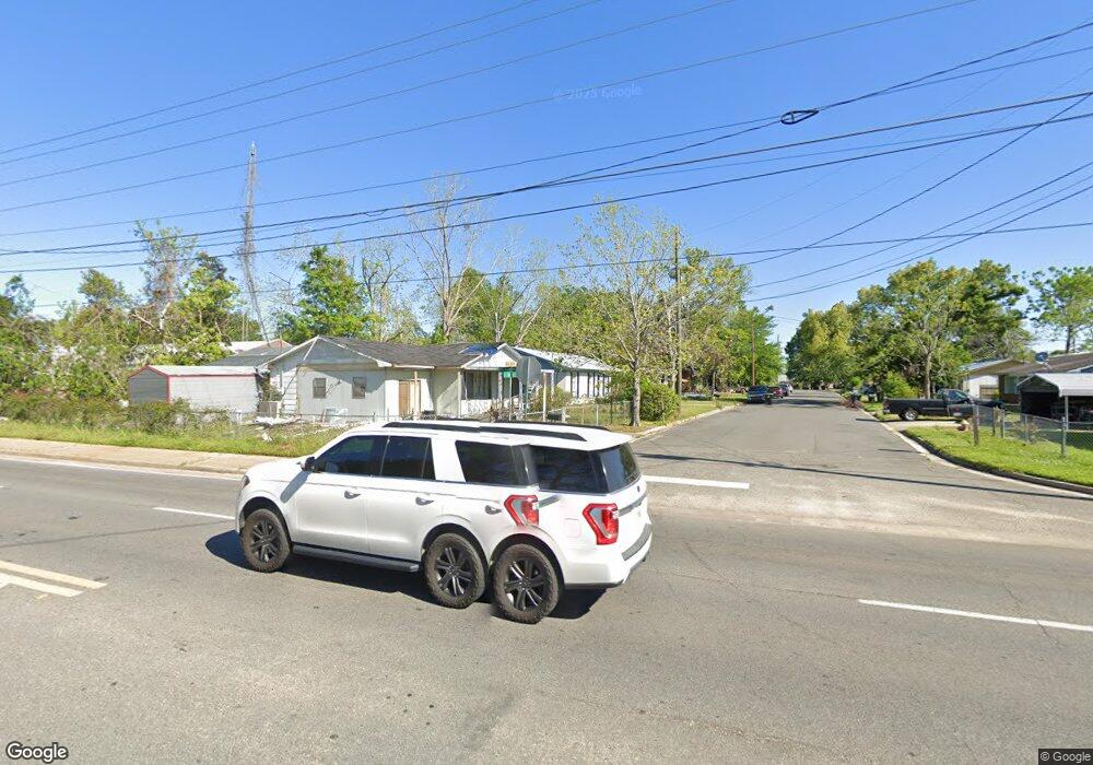 717 Kennedy Cir, Douglas, GA 31533 - photo 1