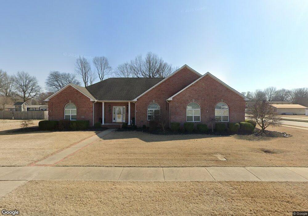 490 Saint Lawrence Dr, New Madrid, MO 63869 - photo 1