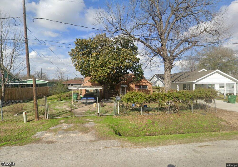 8003 Scanlock St, Houston, TX 77012 - photo 1