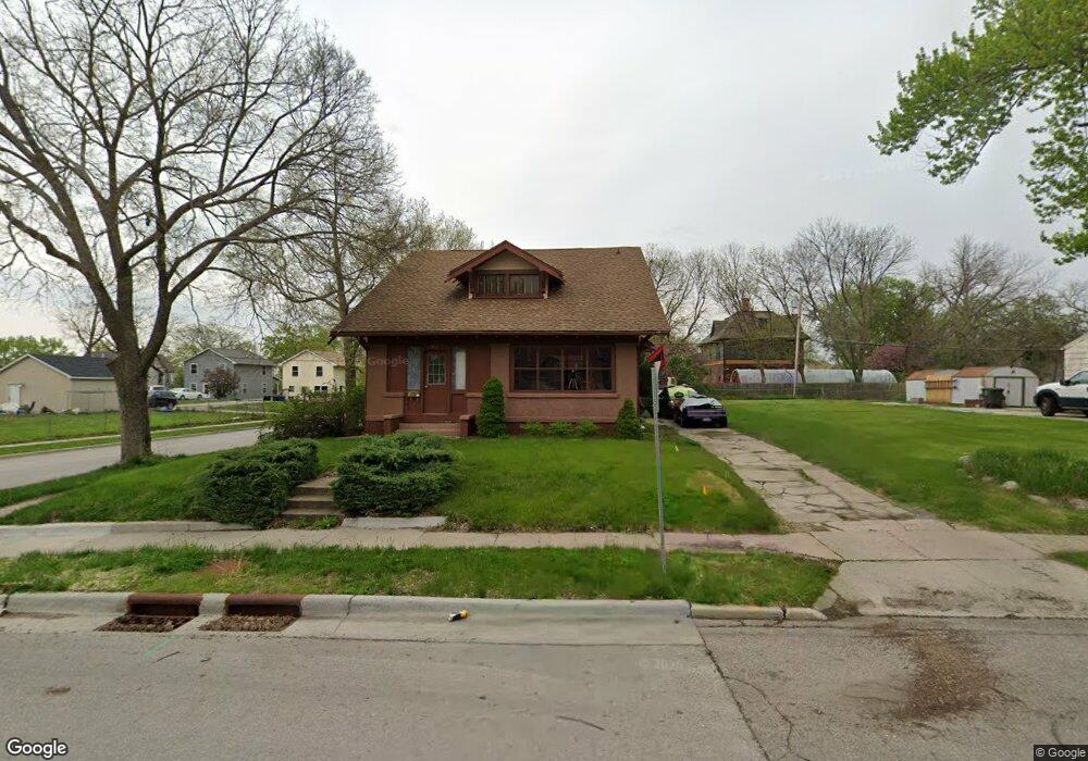 1451 11th St, Des Moines, IA 50314 - photo 1