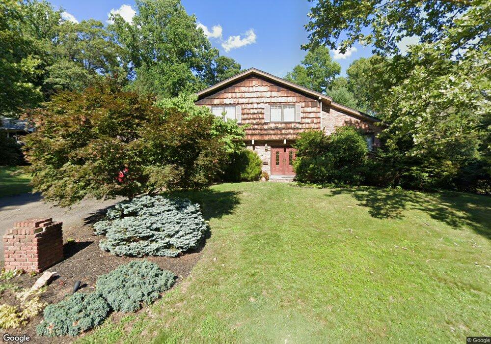 18 Cressfield Ct, Woodcliff Lake, NJ 07677 - photo 1