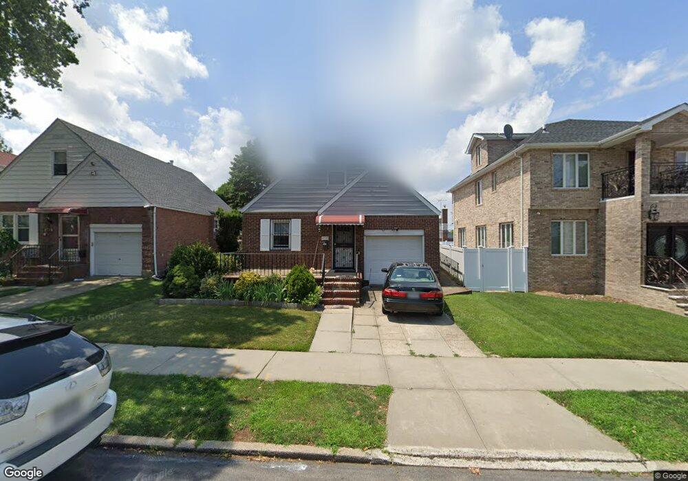 6950 185th St, Fresh Meadows, NY 11365 - photo 1