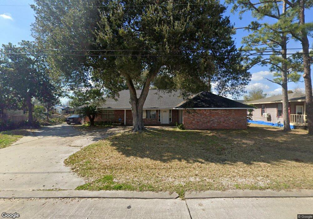 421 Jake St, Lake Charles, LA 70601 - photo 1