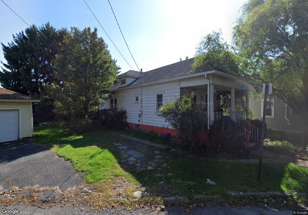 111 Center St, Dupont, PA 18641 - photo 1