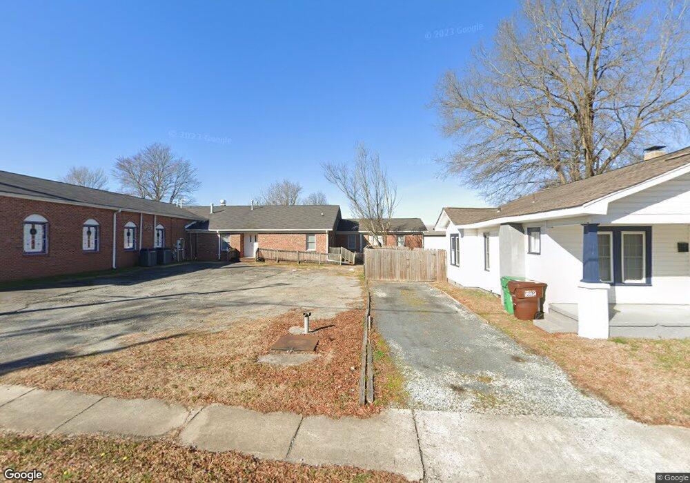 1426 E Commerce Ave, High Point, NC 27260 - photo 1