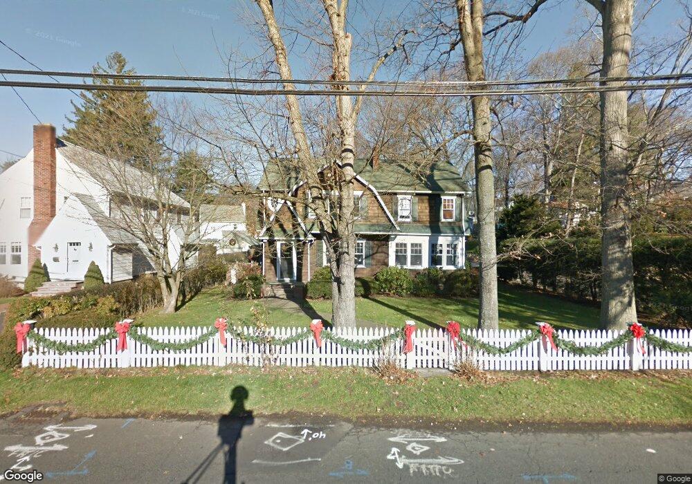 49 Middlesex Rd, Darien, CT 06820 - photo 1