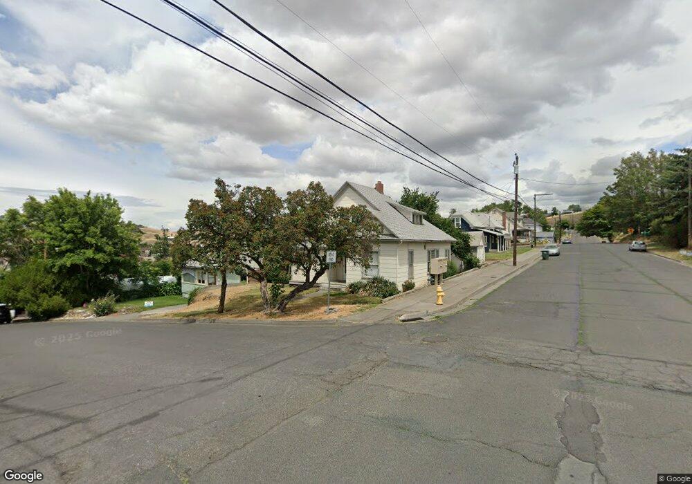 728 SW 2nd St, Pendleton, OR 97801 - photo 1