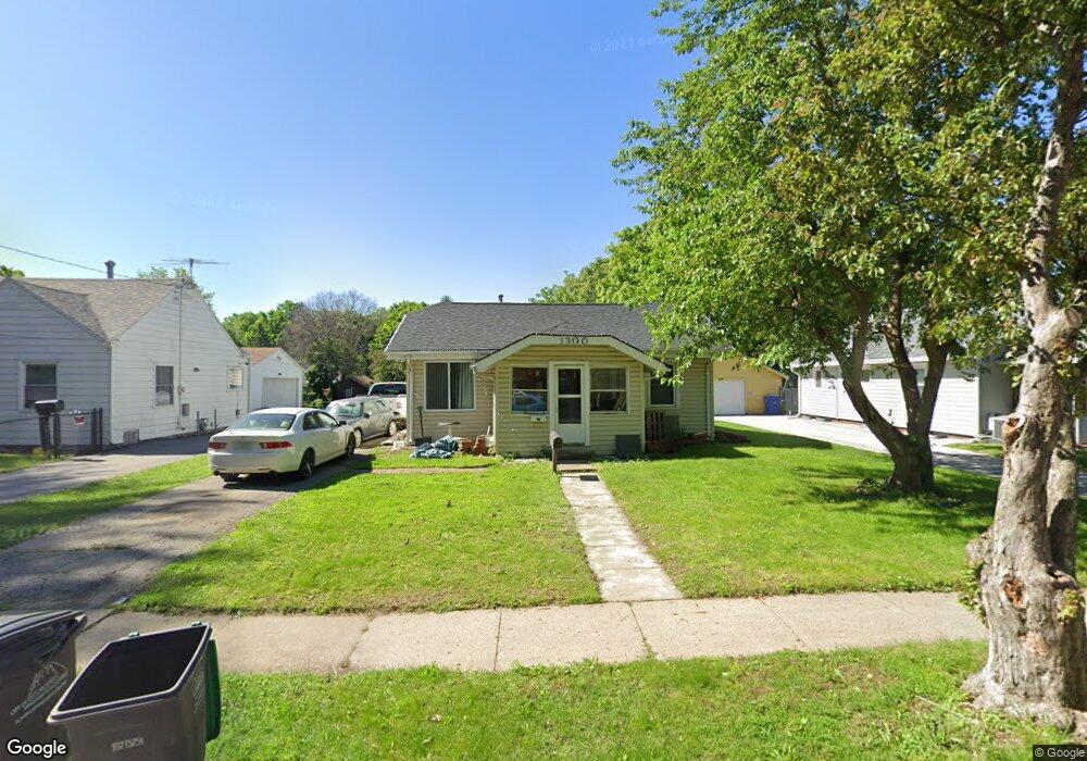 1300 Douglas Ave, Des Moines, IA 50313 - photo 1