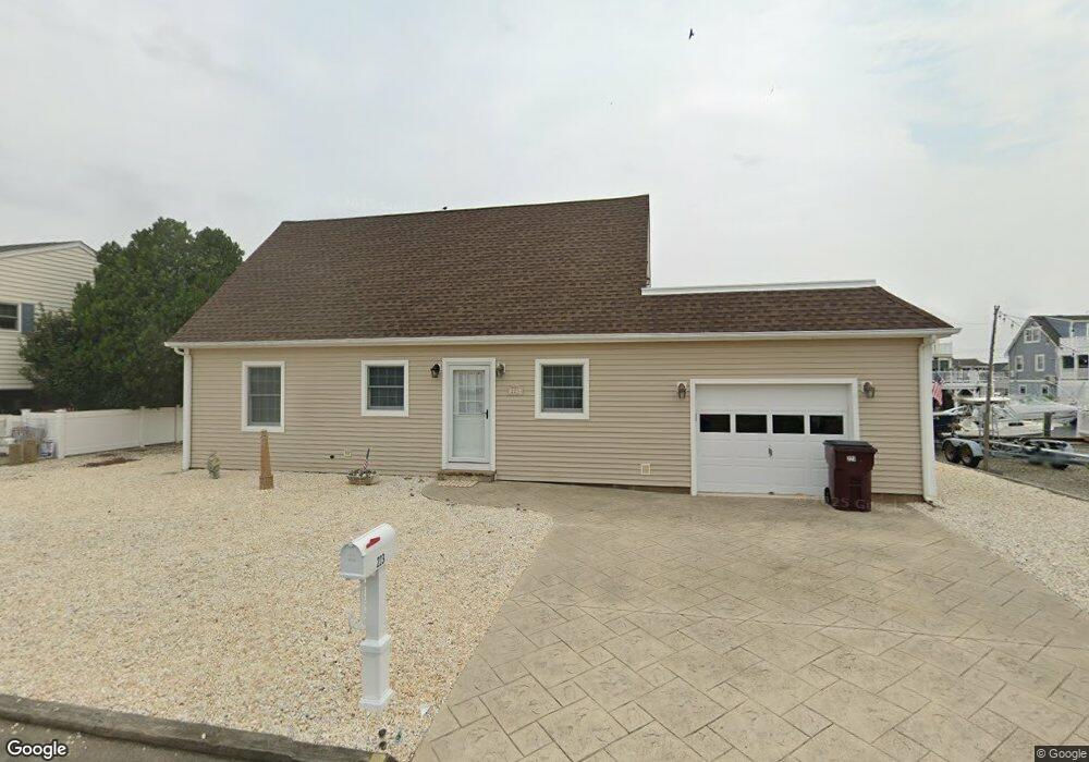 223 Dogwood Dr, Bayville, NJ 08721 - photo 1