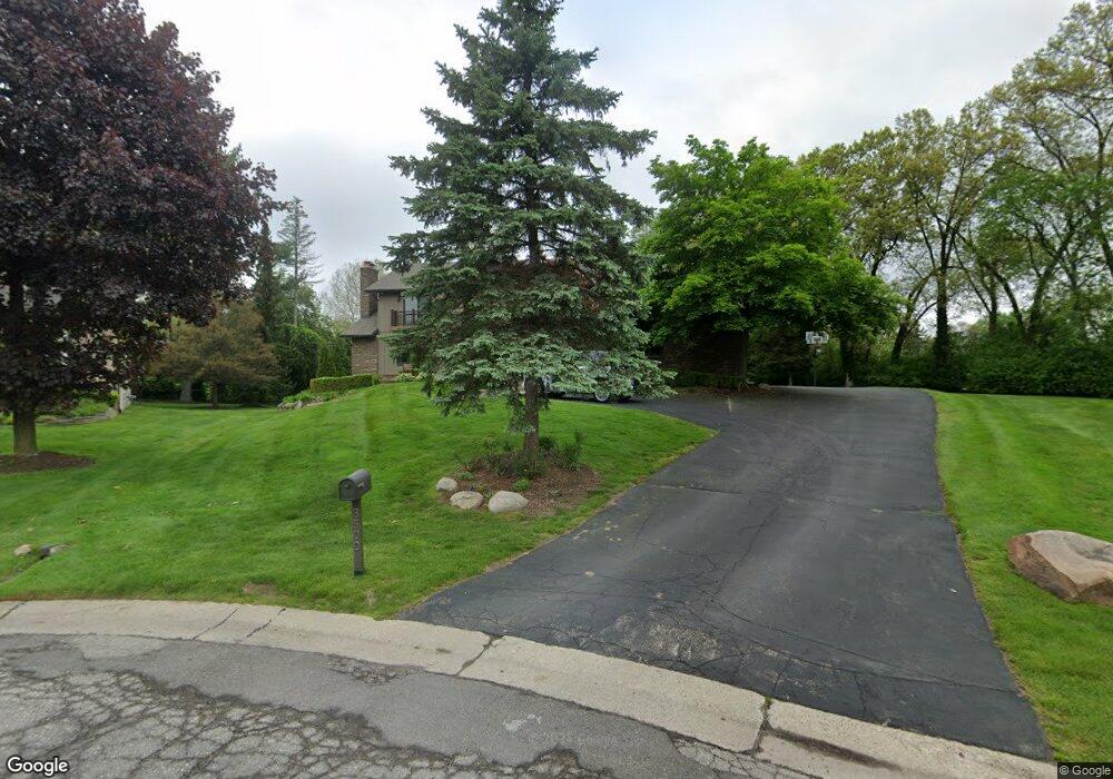 3500 Maxwell Ct, Bloomfield Hills, MI 48301 - photo 1