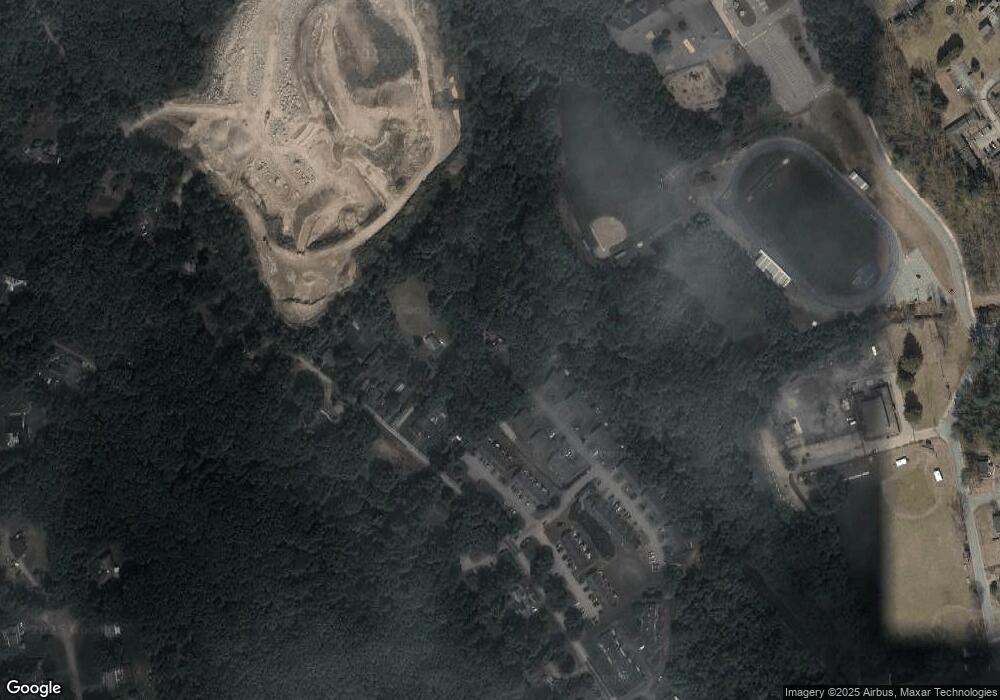 341 Sabin St, Putnam, CT 06260 - photo 1