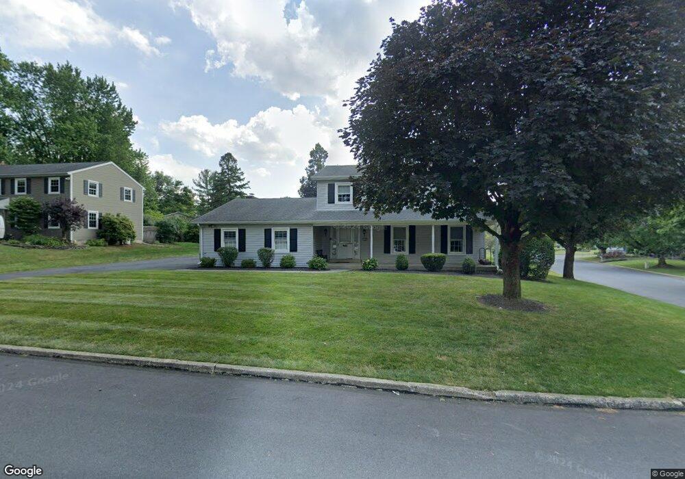 1167 Clearview Cir, Allentown, PA 18103 - photo 1