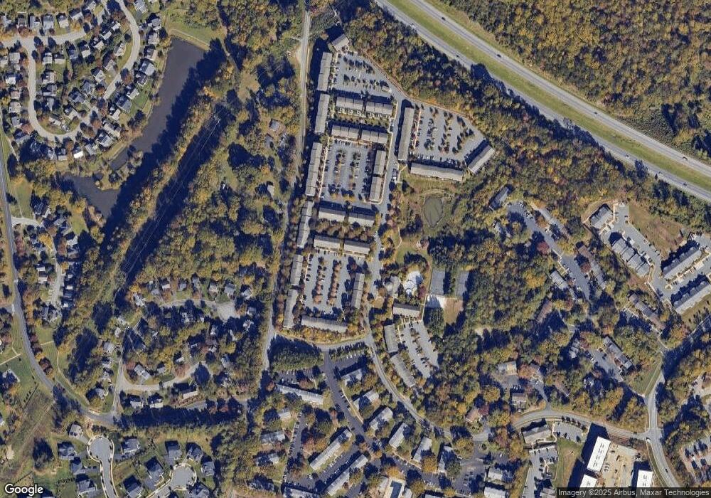 1810 Candlewood Ct unit 103, Charlottesville, VA 22903 - photo 1