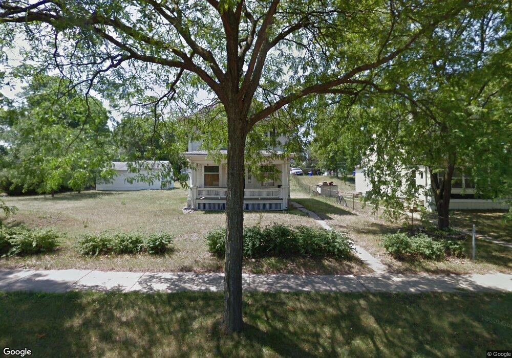 1629 12th Ave SE, Cedar Rapids, IA 52401 - photo 1