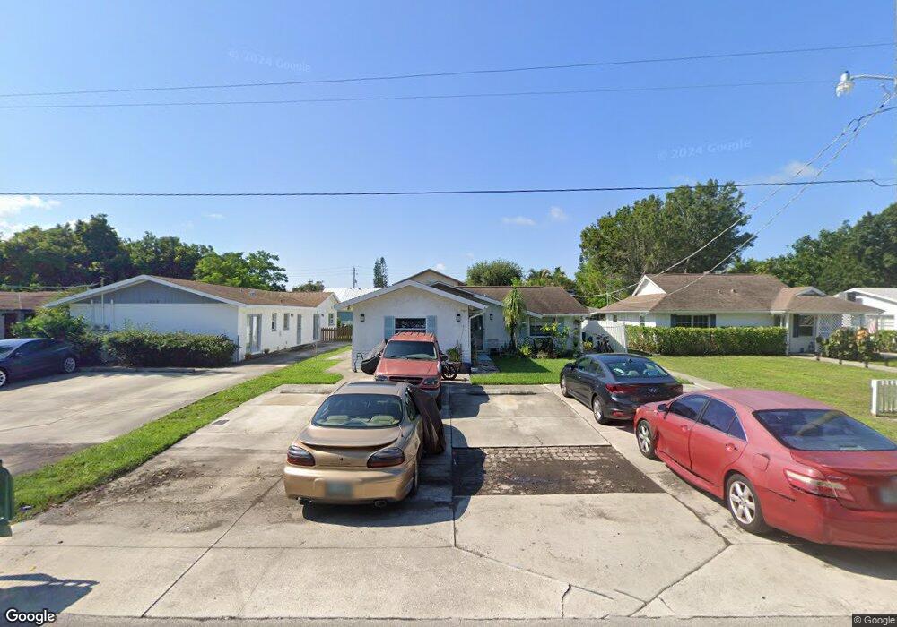 1348 Highlands Dr, Naples, FL 34103 - photo 1