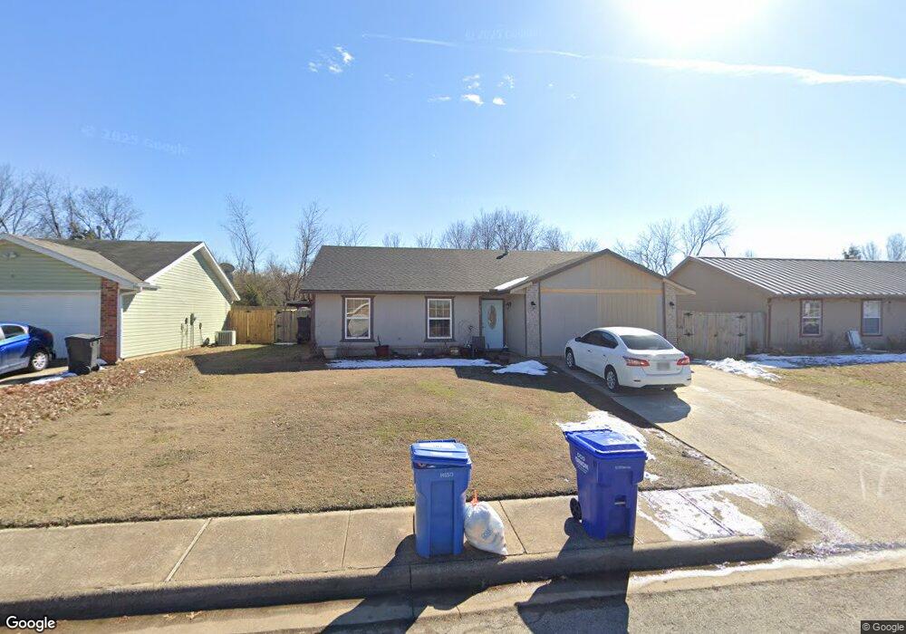 306 E Lilac St, Rogers, AR 72756 - photo 1