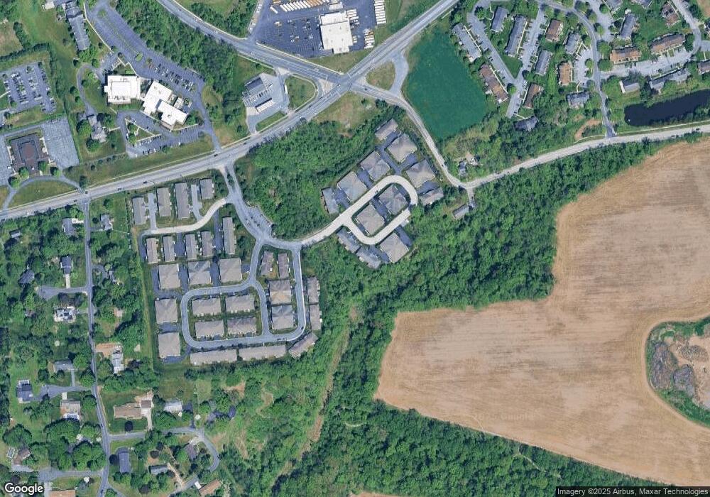 192 Meadowview Dr, Harrisburg, PA 17111 - photo 1