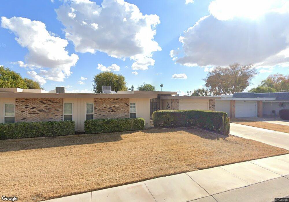 10241 W Highwood Ln, Sun City, AZ 85373 - photo 1