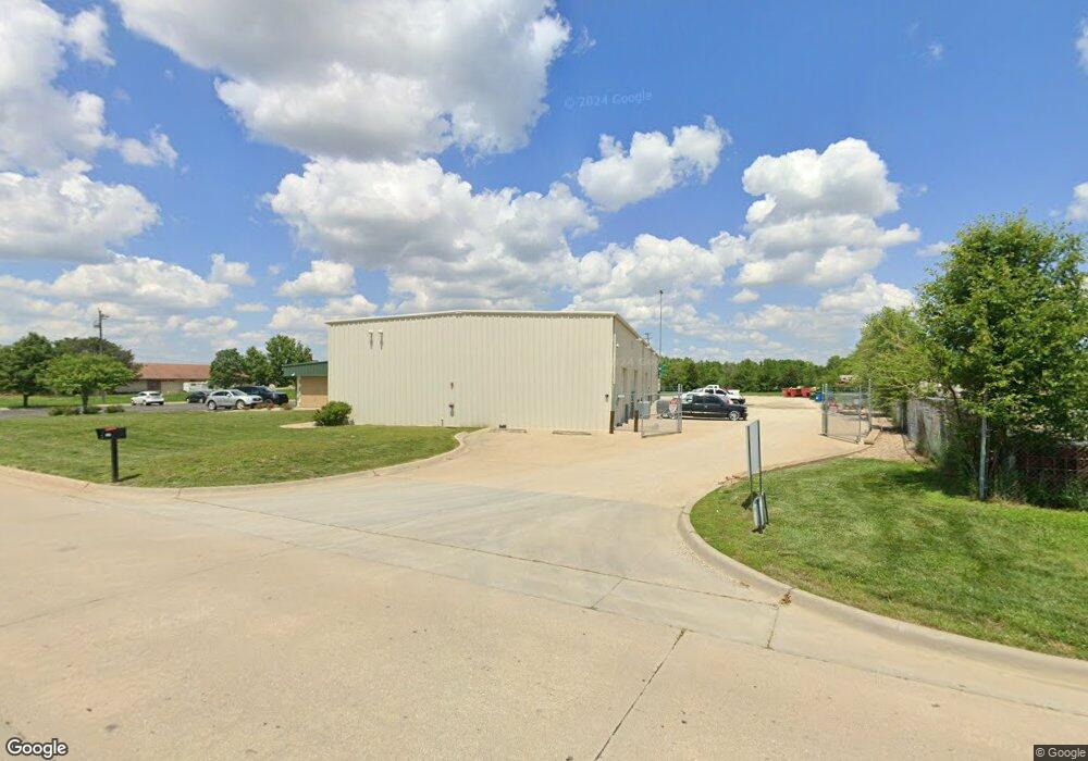 1440 SW 41st St, Topeka, KS 66609 - photo 1