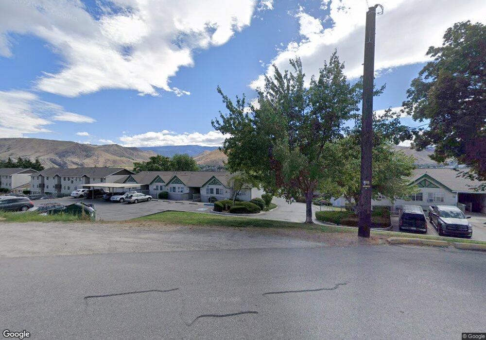 815 N Baker Ave, East Wenatchee, WA 98802 - photo 1