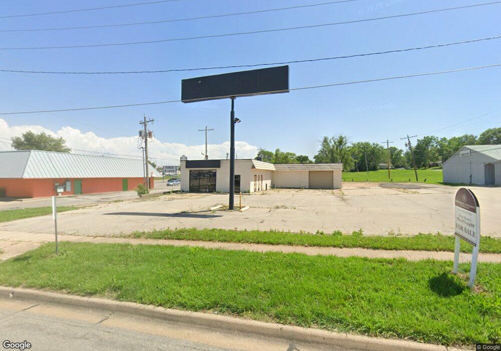 813 SW Croix St, Topeka, KS 66611 - photo 1