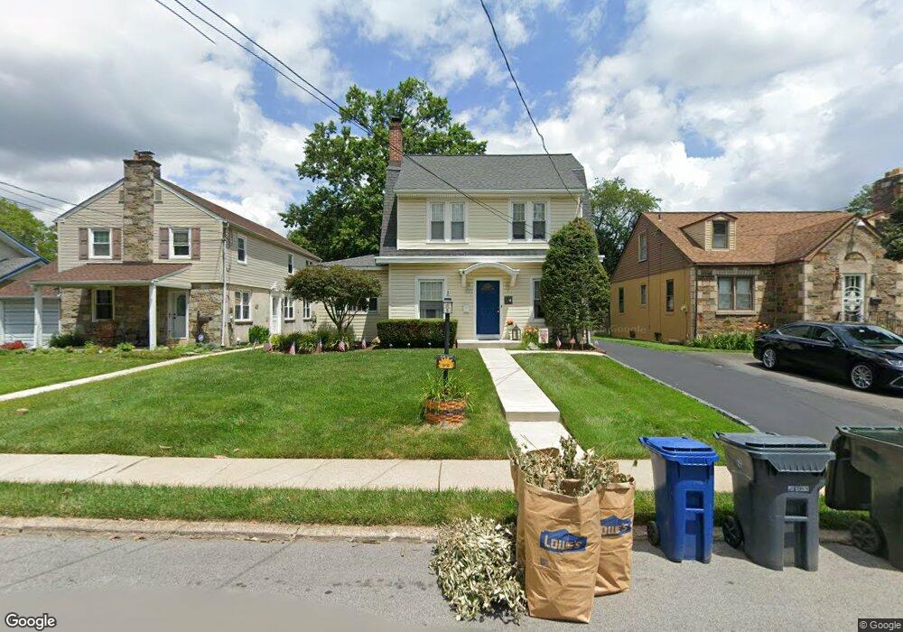 2071 Maplewood Ave, Abington, PA 19001 - photo 1