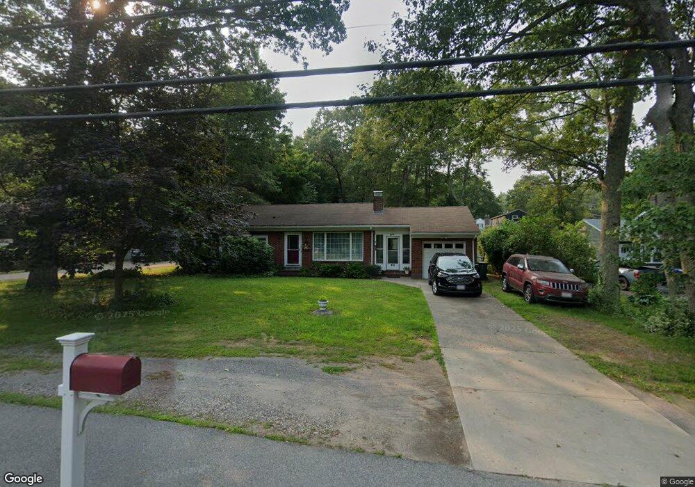 464 Pleasant St, Franklin, MA 02038 - photo 1