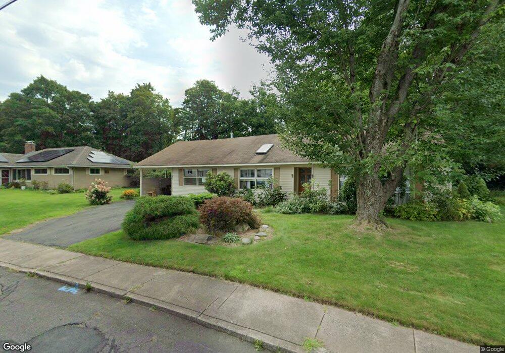 96 Conway Rd, Manchester, CT 06042 - photo 1