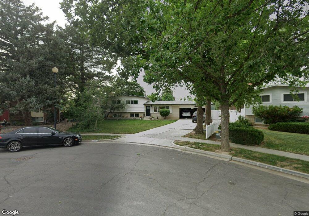 561 Fairoaks Way, Sandy, UT 84070 - photo 1