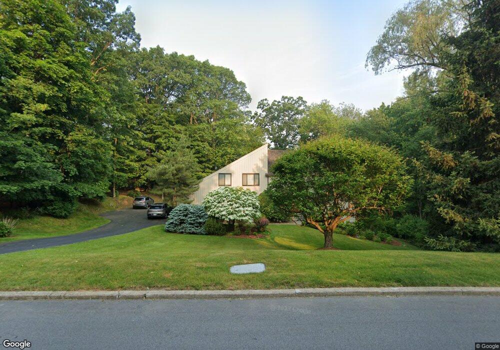 38 Heritage Dr, Pleasantville, NY 10570 - photo 1