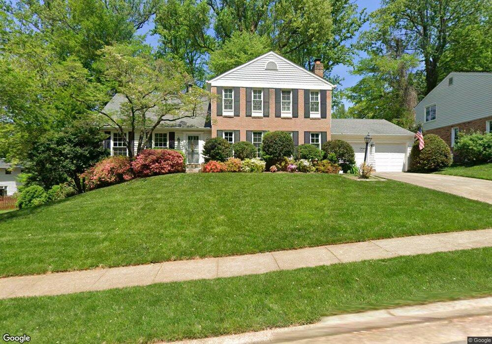 8802 Prudence Dr, Annandale, VA 22003 - photo 1