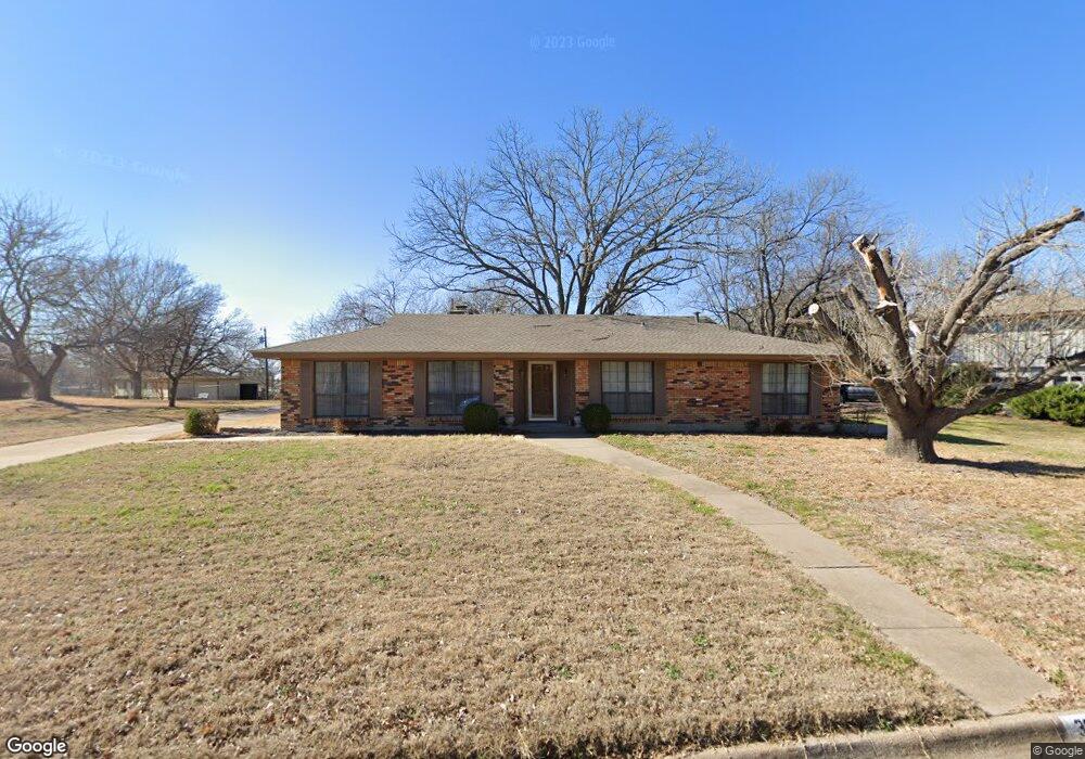 309 Mockingbird Ln, Weatherford, TX 76086 - photo 1