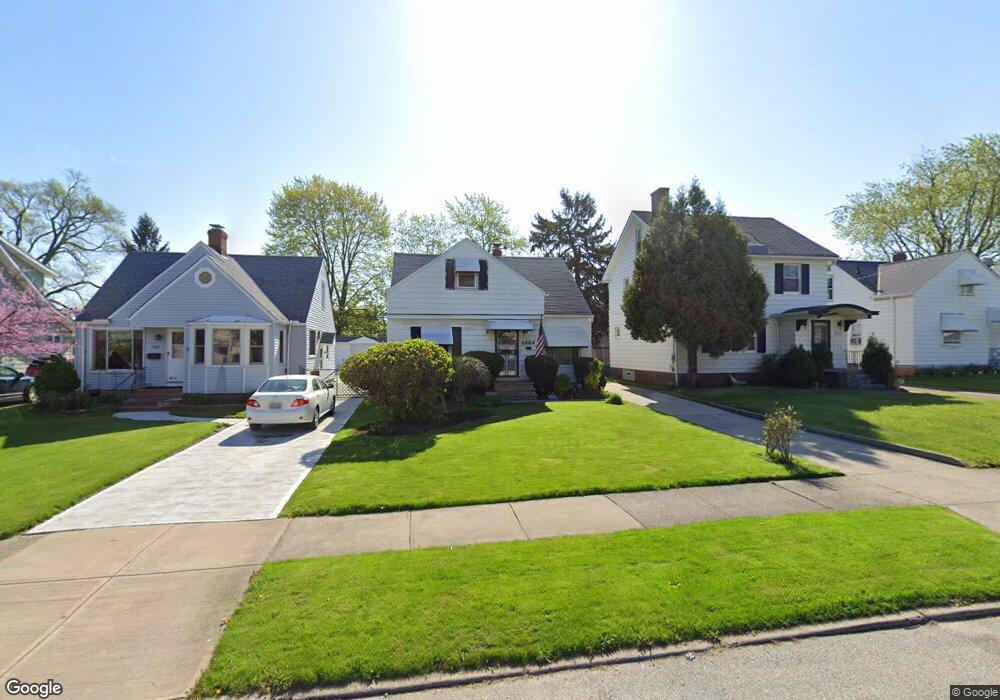 5209 Clement Ave, Maple Heights, OH 44137 - photo 1