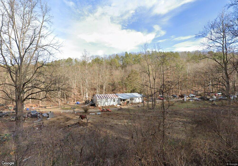 189 Stone St, Moorefield, WV 26836 - photo 1