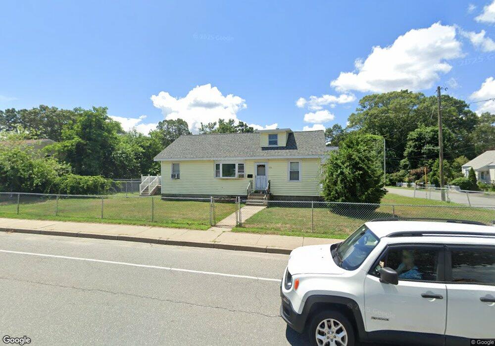 356 Strawberry Field Rd, Warwick, RI 02886 - photo 1