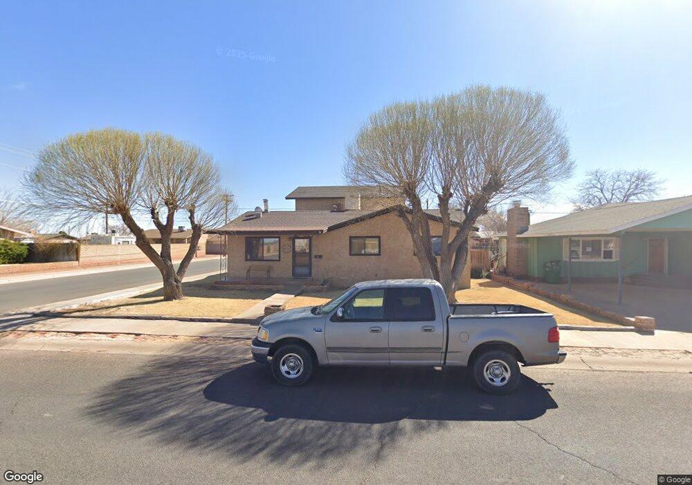 221 E Hillview St, Winslow, AZ 86047 - photo 1