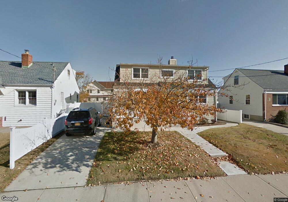 117 Branch Ave, Freeport, NY 11520 - photo 1